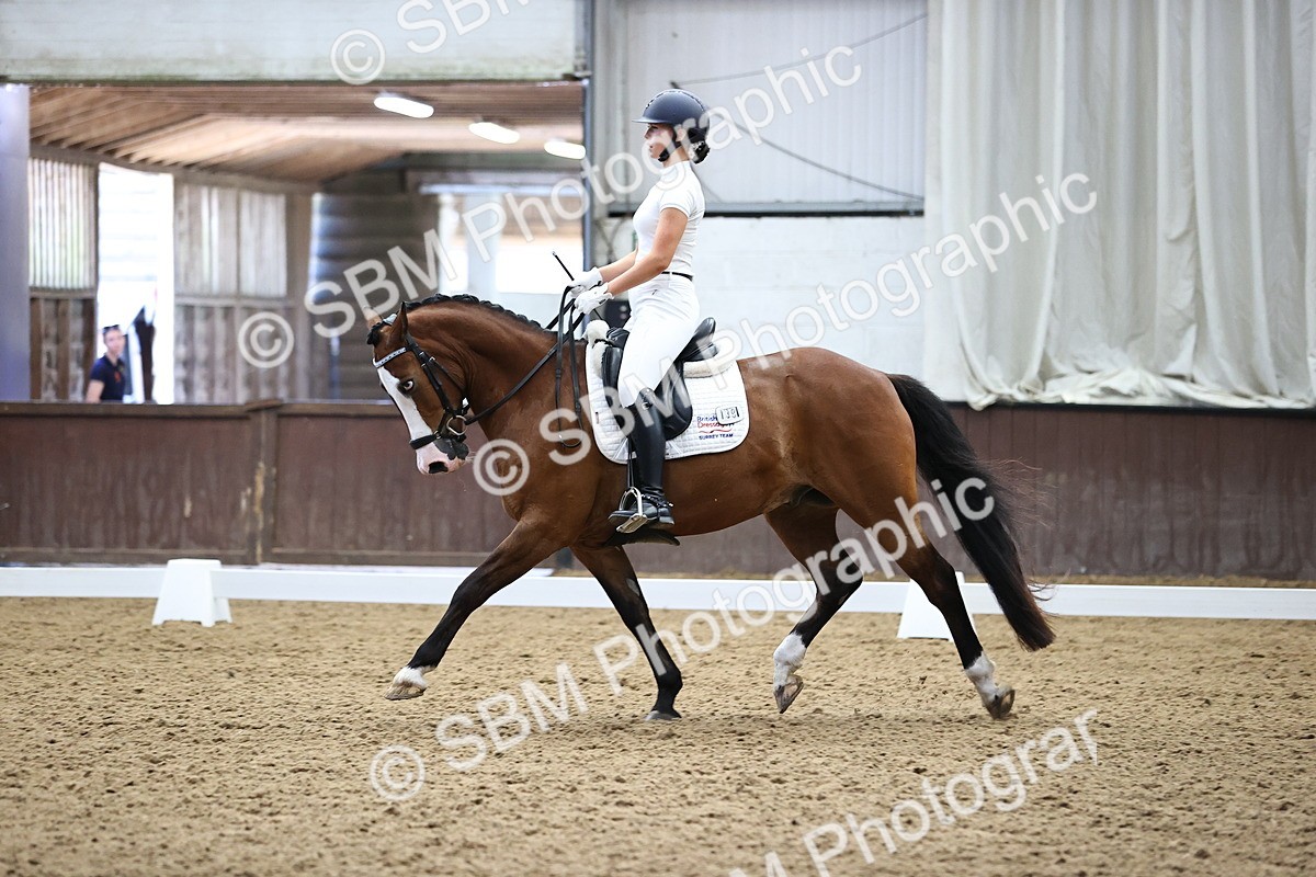 SBM_000537 - Novice 4 Warm Up