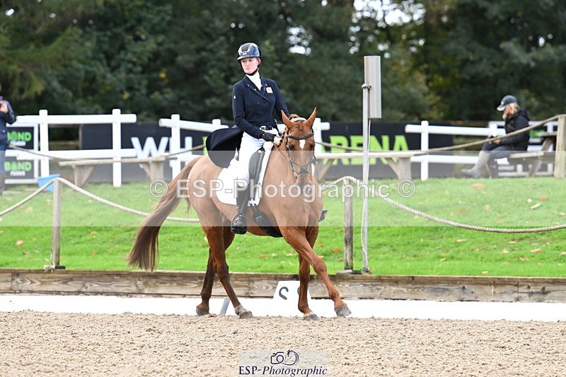 251023A-101148-01458 - B-127-Jessica.McCaldin