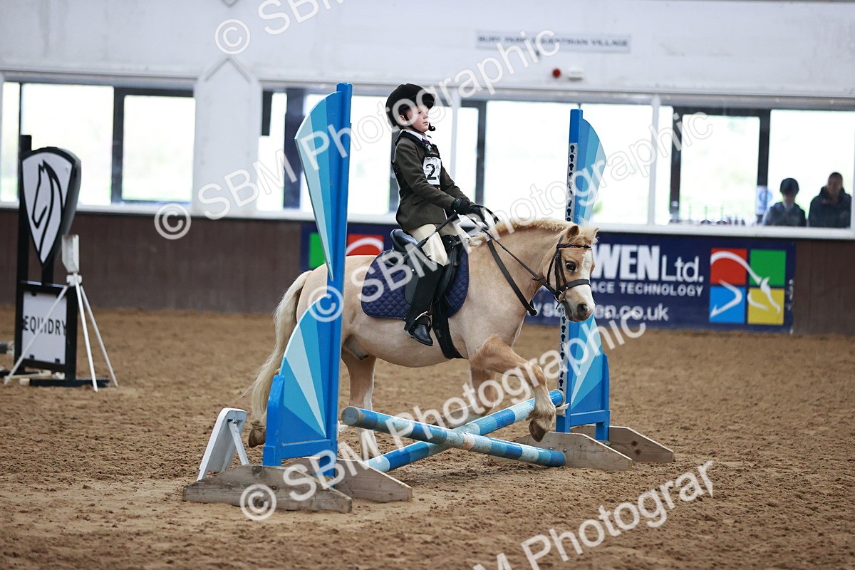 SBM_000262 - Class 1 - Cross Pole Jumping 30cm 40cm