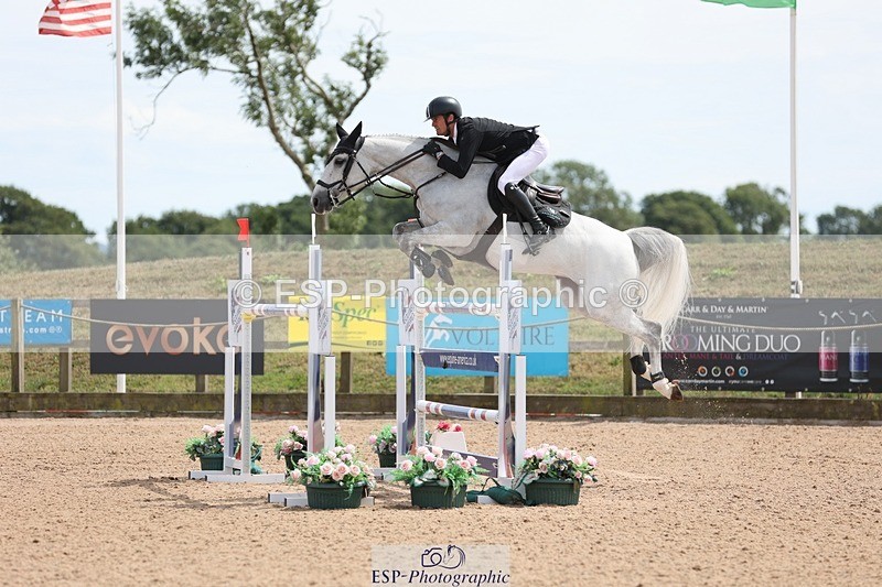 250719-143917-16202 - Cls 3, 3 Star Small Tour Break til End