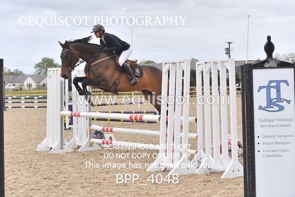 BPP_4048 - CLASS 4 Senior BritiNovice/ 90cm Open