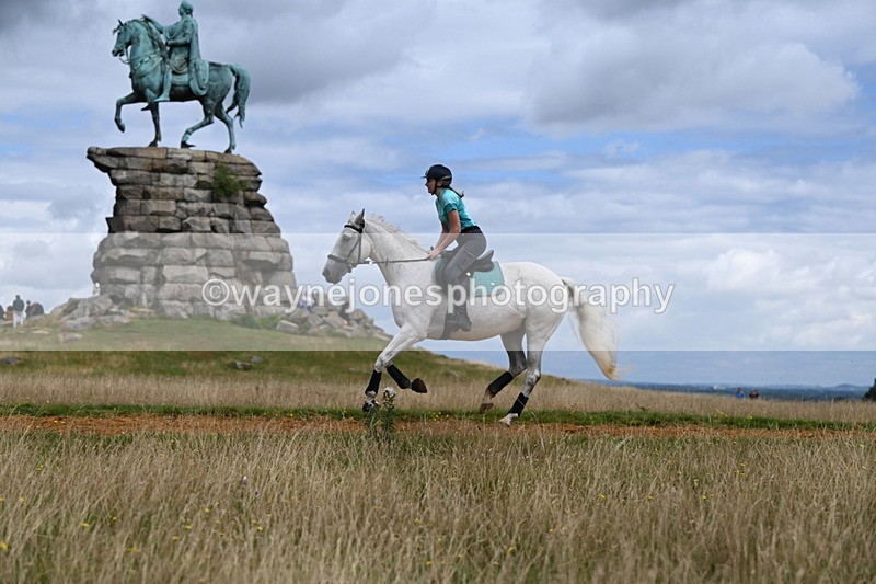 DSC_7105 - Time at Statue 12:45 to 13:15