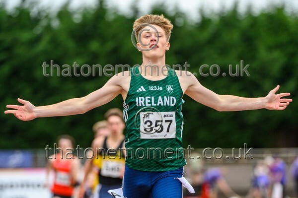 Sen25SAT-925846 - Track Male Set Two