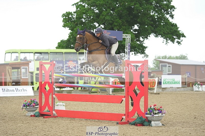 230730A-133852-10157 - Cls 27 Chard Grand Prix