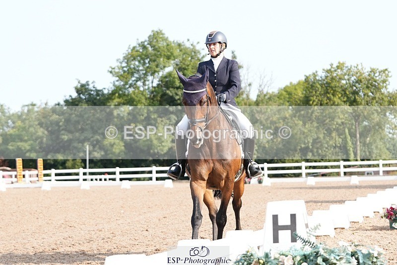 250815-092123-00076 - 001-Charlotte.JenkinsCuffesgrange.Ars.Royale