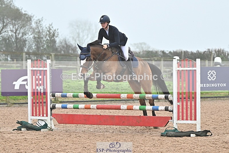 241103A-110753-06902 - SUN Cls 18 British Novice and 90cm Open