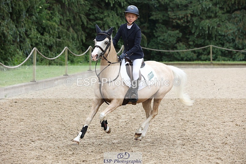 230618-103439-10209 - Cls 19 Pony Intro 1m