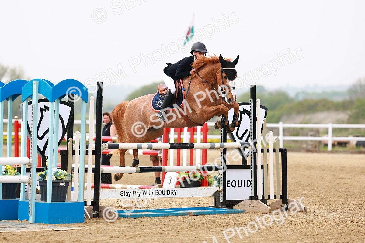  - Class 18 - Senior Newcomers - 1.10m