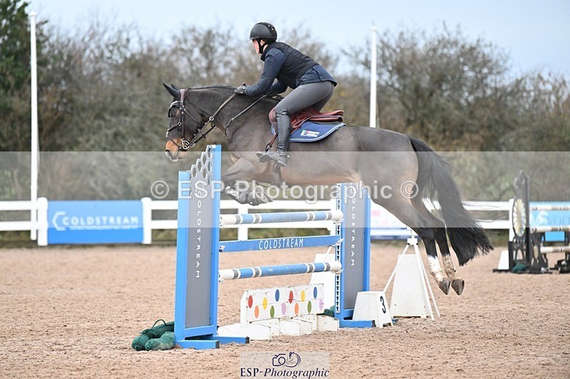 241206-142836-01105 - Cls 6 Foxhunter and 1.20m Open