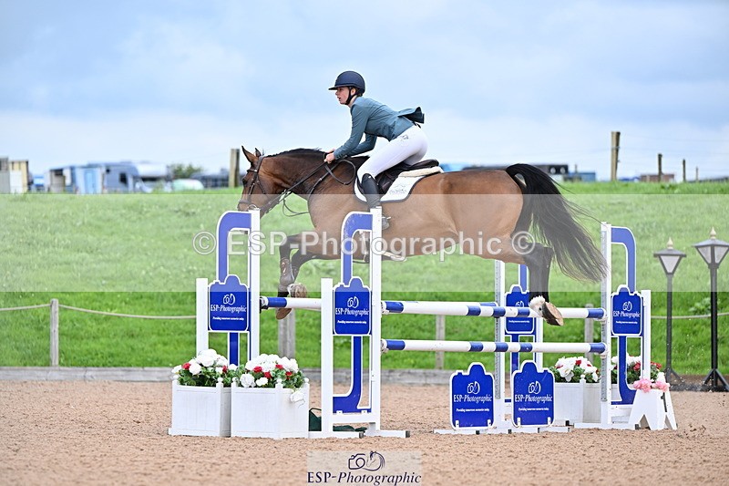 240726A-135216-01533 - Cls 3 Snr Foxhunter
