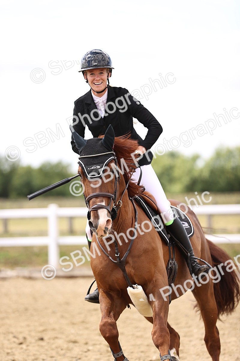 SBM_003719 - Class 22 - Senior Foxhunter 1.20m