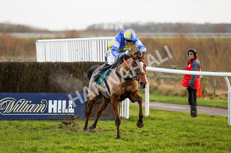 010124-Race 5-Skyhill-4397 - Race 5