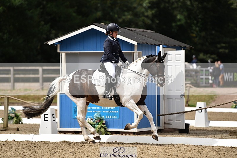 140110A-005752-10786 - 015-Lauren.Picknett-Bonnie.V