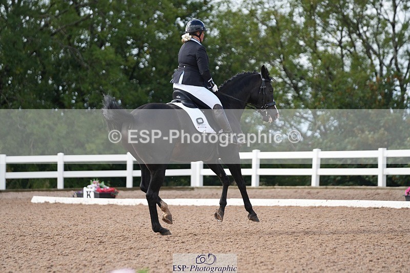 250907-155610-09699 - 057-Joanna.JohnsRockoko