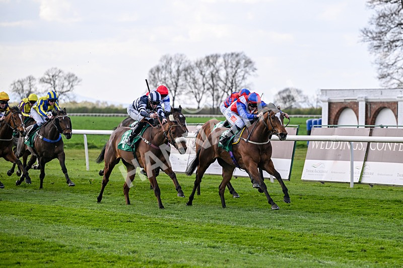 100426-Race 4-Harswell Ruby-3256 - Race 4