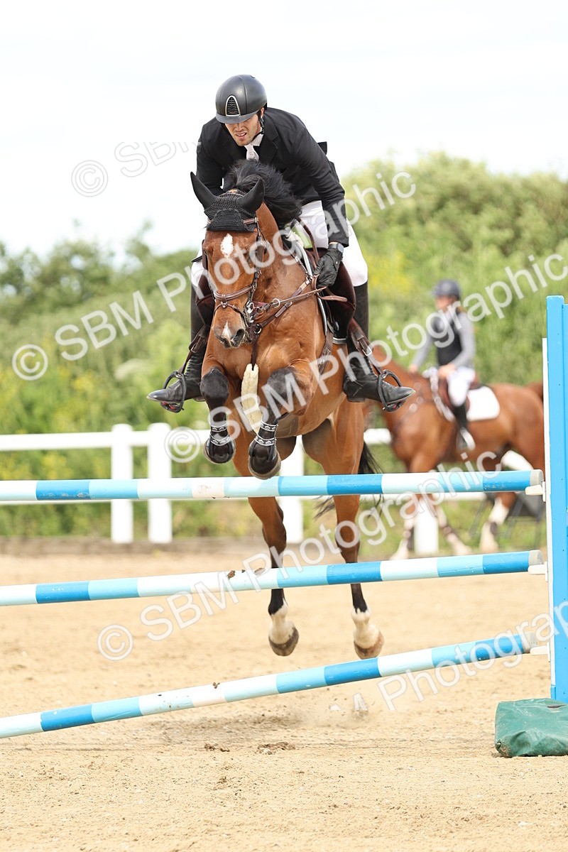SBM_001284 - Class 5 - Senior Foxhunter - 1.20m