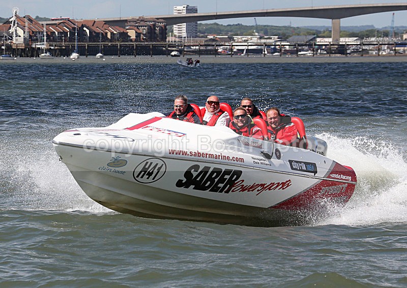 140525 SABER POWERSPORTS HONDA WT7A1741 - Speedboats