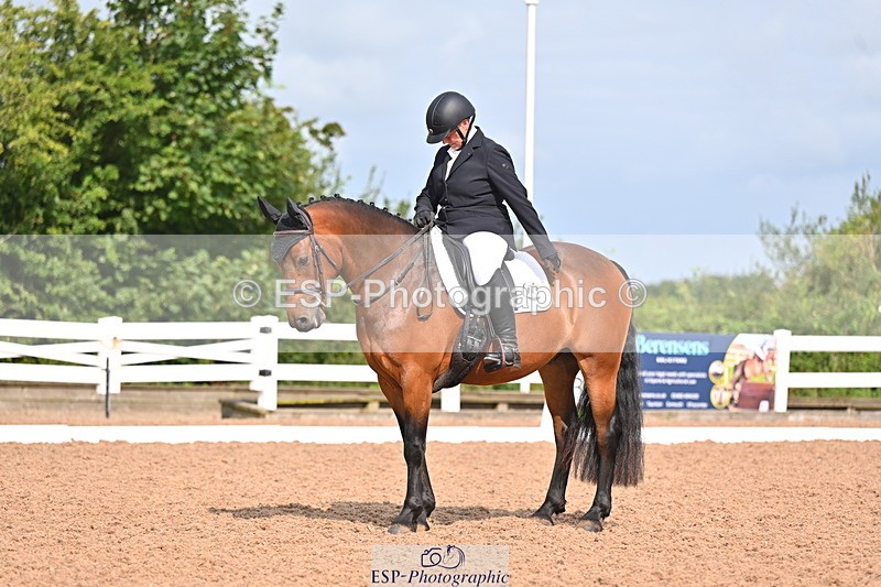 240817A-102630-07798 - 145-Carolyn.Gale-Newtown.Ringo