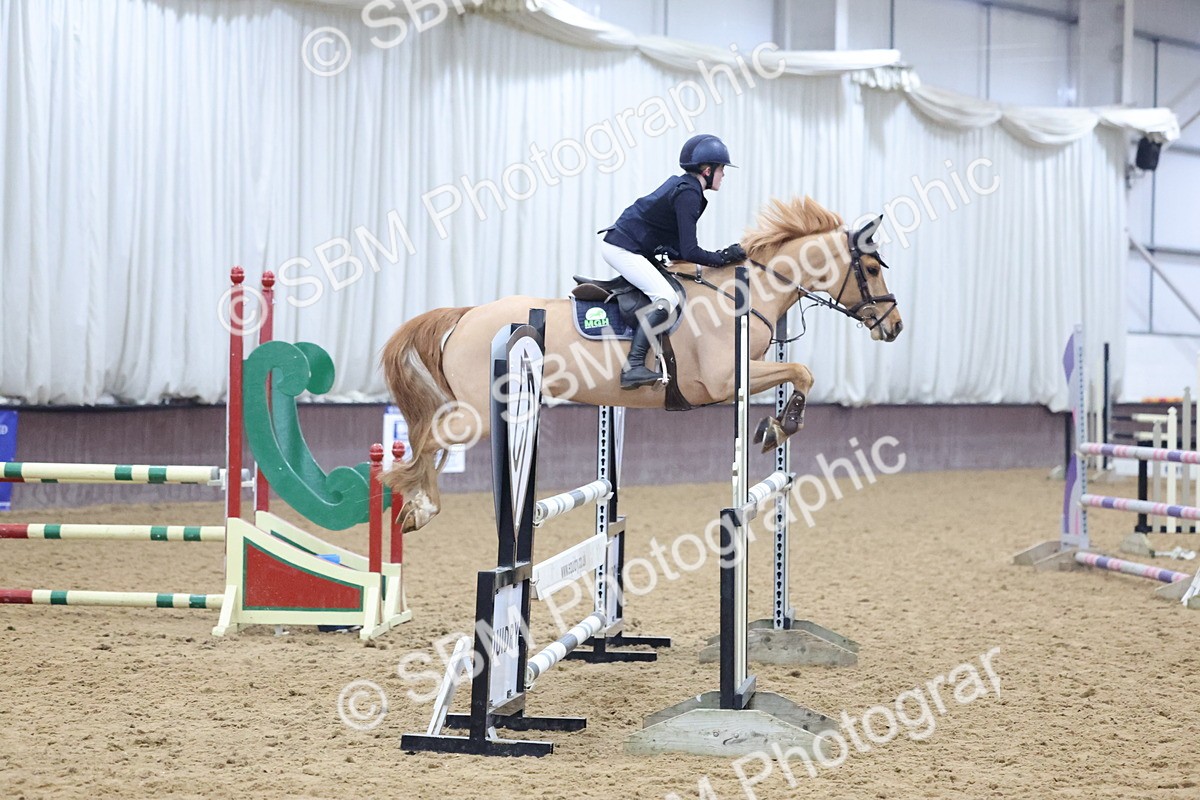 SBM_003154 - Class 11 - Blue Chip Pony Newcomers - 1.00m Open