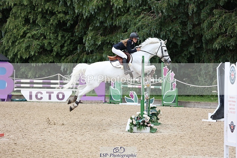 230618-140132-12567 - Cls 20 Pony Foxhunter 2nd R Jump Off's and Pres