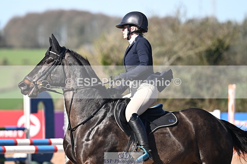 260318B-103044-00104 - Clear Round & Brit Nov 90cm