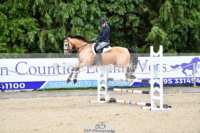 240712-105651-32864 - Cls 137 British Novice and 90cm Open