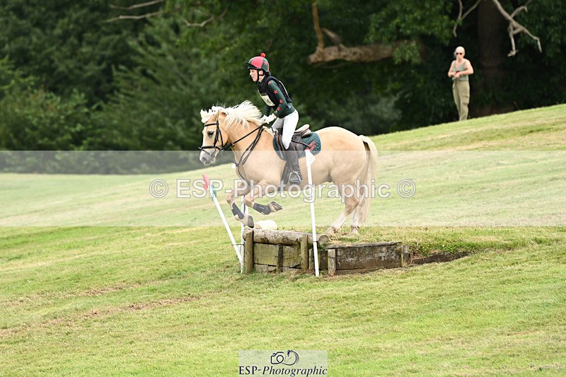 240825X-154943-36584 - 80cm XC 15.30 to 16.30