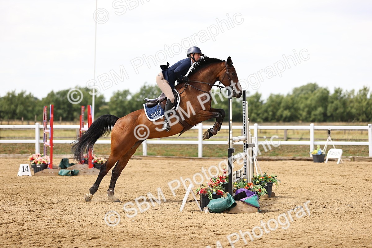 SBM_010544 - Class 9 - Senior Foxhunter - 1.20m Open