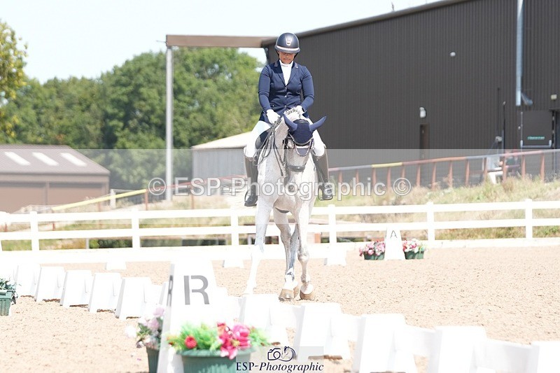 250817-124945-09182 - 156-Layla.Ambersley-BroadbentGalwaybay.Buddy