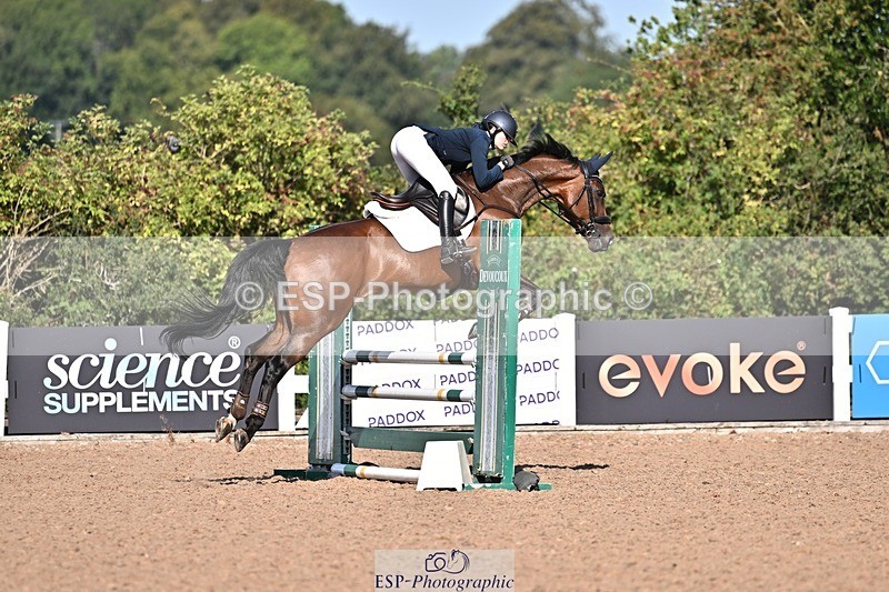 260812-094626-00100 - Cls 2 British Novice and 90cm