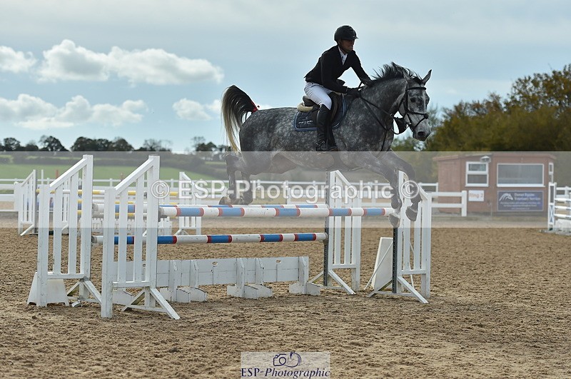 231111A-121532-01781 - Cls 12 Newcomers & 1.10m Open