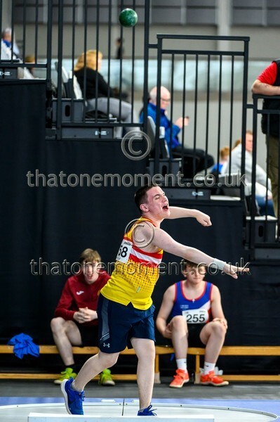 SeniorInd25-924841 - Field Male