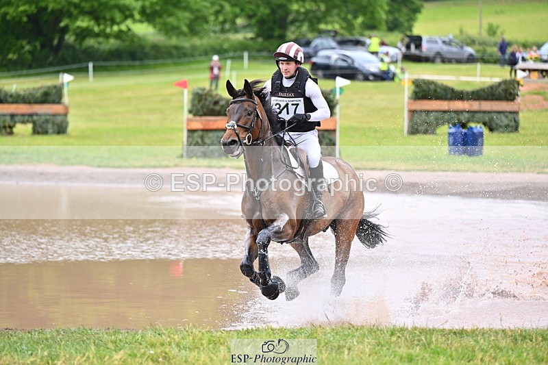 250524A-113218-09896 - B-317-Rupert.Batting-COOMBELAND.TALISMAN