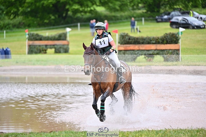 250524A-095206-08822 - A-011-Milly.Assheton-ILEXA