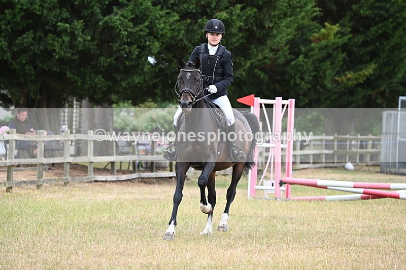 WJ6_9670 - Class 12 Minimus Jumping 45cm