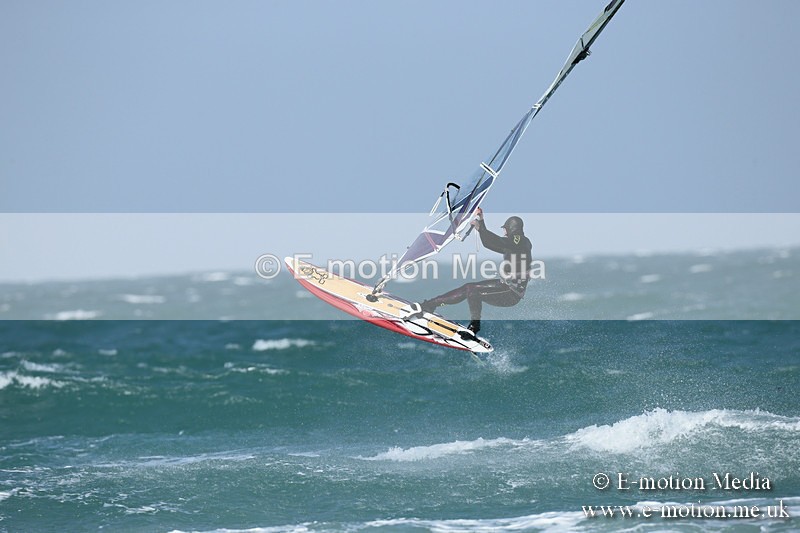 WS 020413-57 - Windsurfing