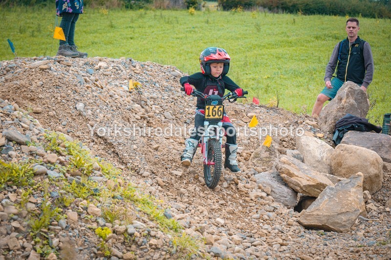 DSCF0589 - Ripon MC Trial 27/09- kids