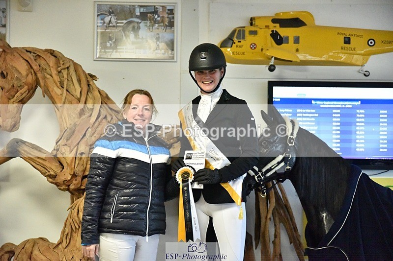 250214-153918-02628 - Advanced Medium Gold Presentations