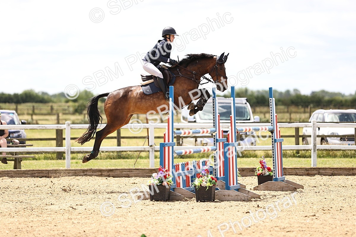 SBM_003643 - Class 22 - Senior Foxhunter 1.20m
