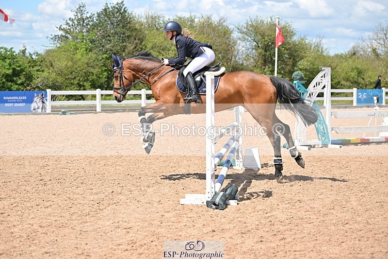 240504A-132523-01739 - Cls 18 & 19 Club & Schools 90cm