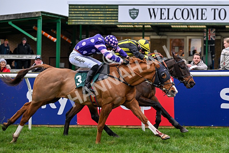 281225-Race 1-Couldbeaweapon-9967 - Race 1