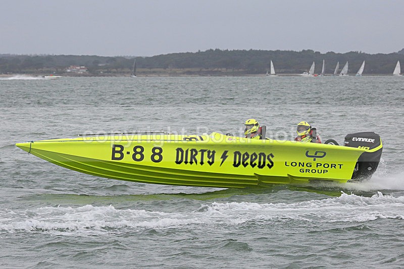 160904 B88 DIRTY DEEDS (2nd National 3B) Y92A9829 - Racing Powerboats