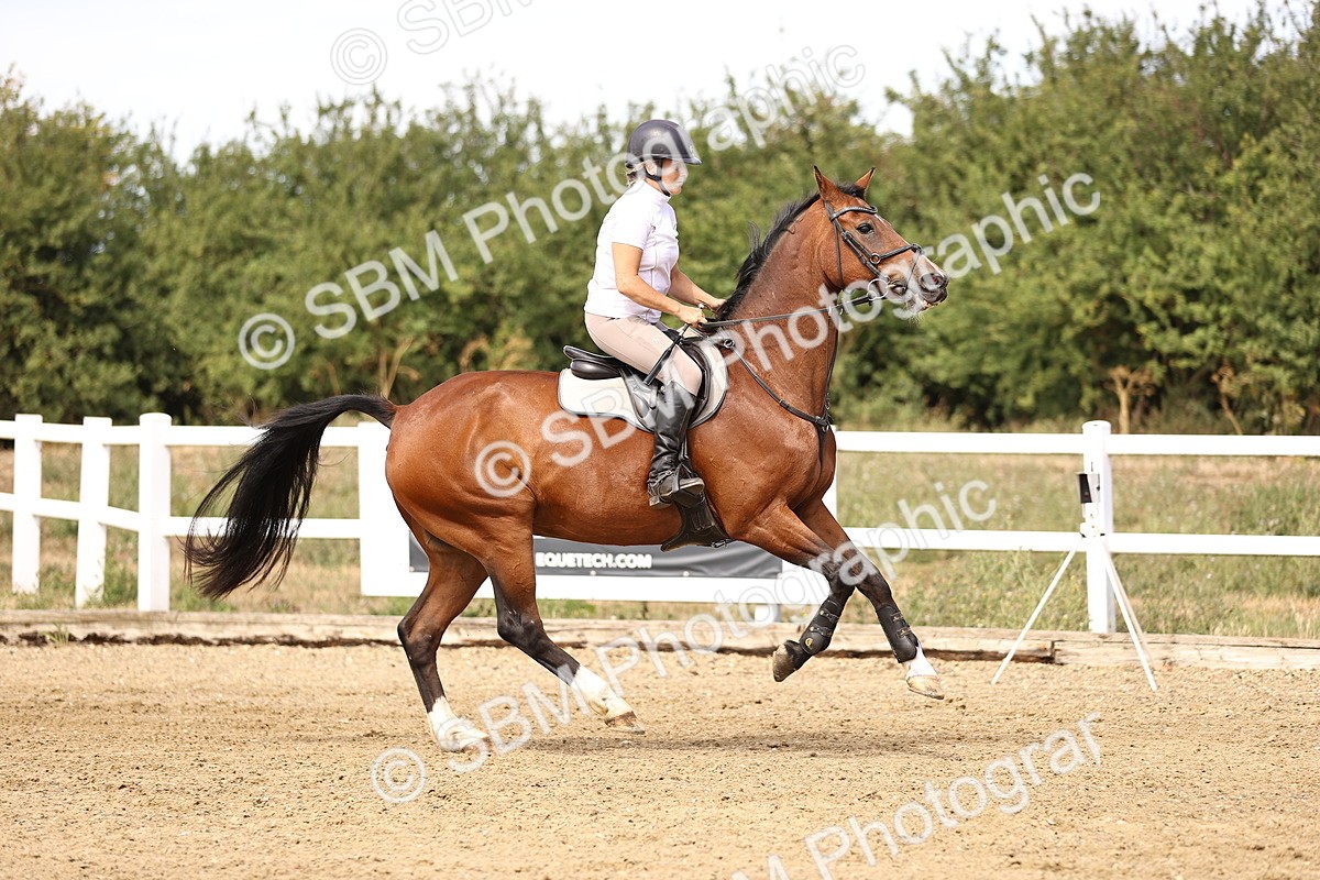 SBM_001087 - Class 4 - Senior Discovery - 1.00m Open