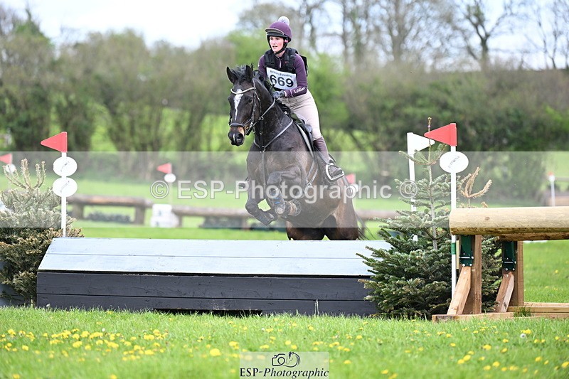 250419-161233-13361 - 669-Morwenna.Barnicoat-MIDNIGHT.ISABELLA