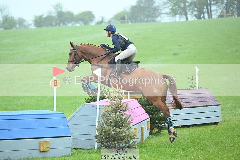 250418-103619-01224 - 053-Jancis.Weal-ESCAPE.THE.OPPOSITION