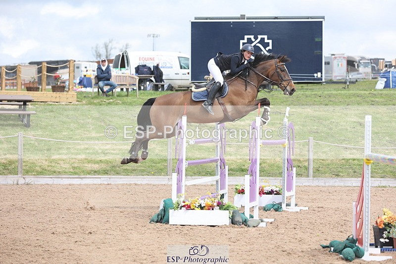 240419A-123147-07287 - Cls 6, 2 Star Medium Tour 1.35m