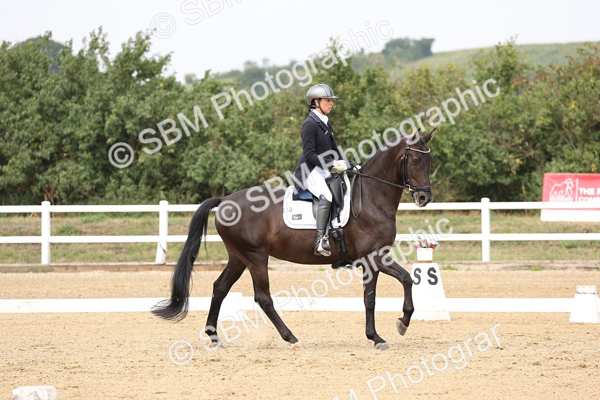 SBM_007566 - Class 9 - FEI INT I - 14.57-15.45