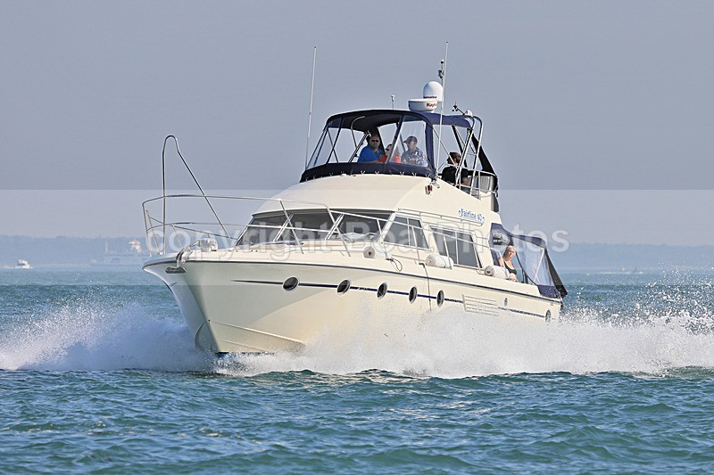 190825 FAIRLINE 40 1Y3A1070 - Flybridge Cruisers