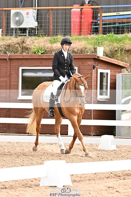 240817A-112429-07380 - 125-Tamsin.OConnor-Riversides.Caballero