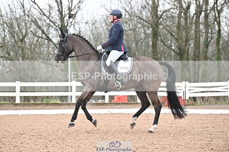 250216-101856-04604 - 213-Martyn.Humphrey-Isabeau.May